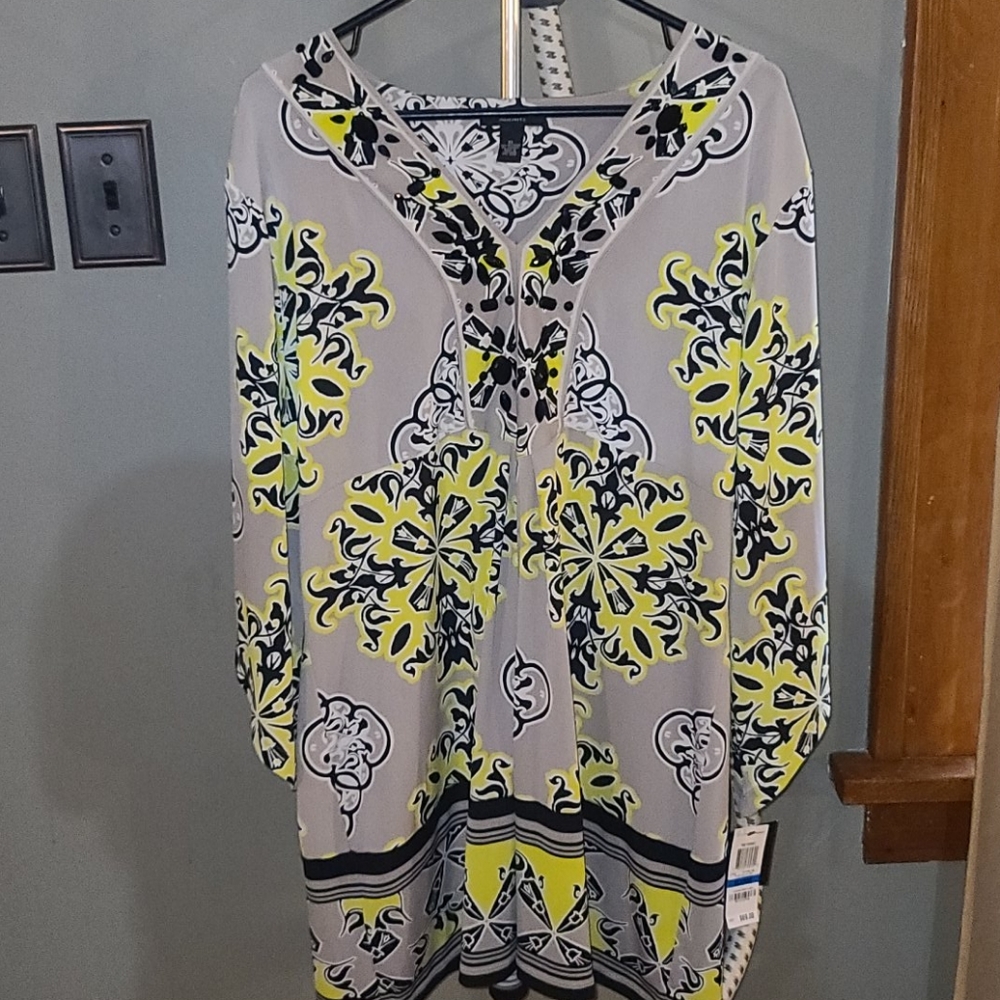 NWT Alfani Top